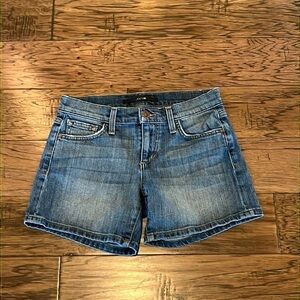 Joes Jeans 5” Inseam Mid Rise Shorts Size 24